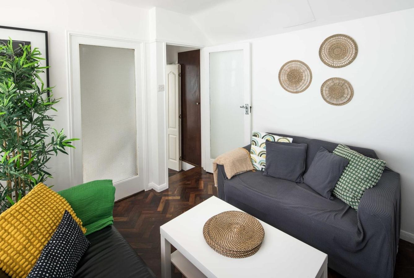 Quirky & Cosy 2bd Mews Flat In Paddington Casa de Férias